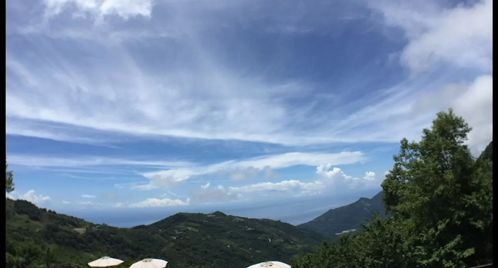 從環山雅築眺望太平洋與山稜